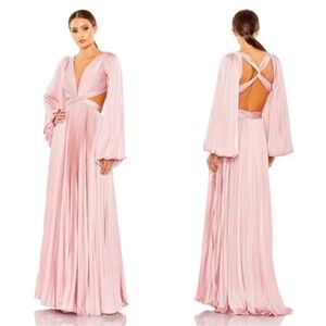 NWT | Mac Duggal Long Sleeve Pleated Charmeuse Cut Out Gown Size 12